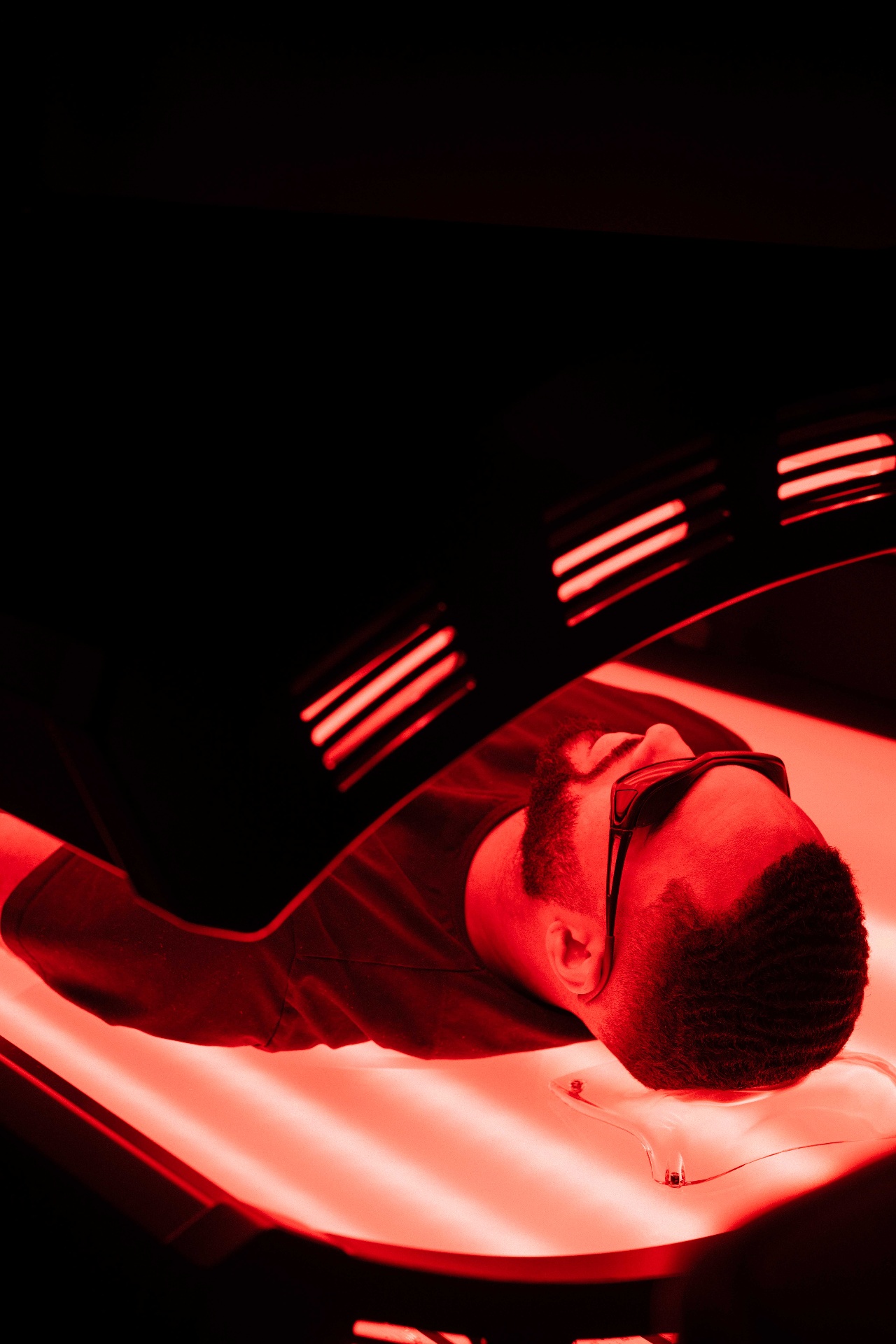 Red light therapy panel detail at The Pro2col Nashville