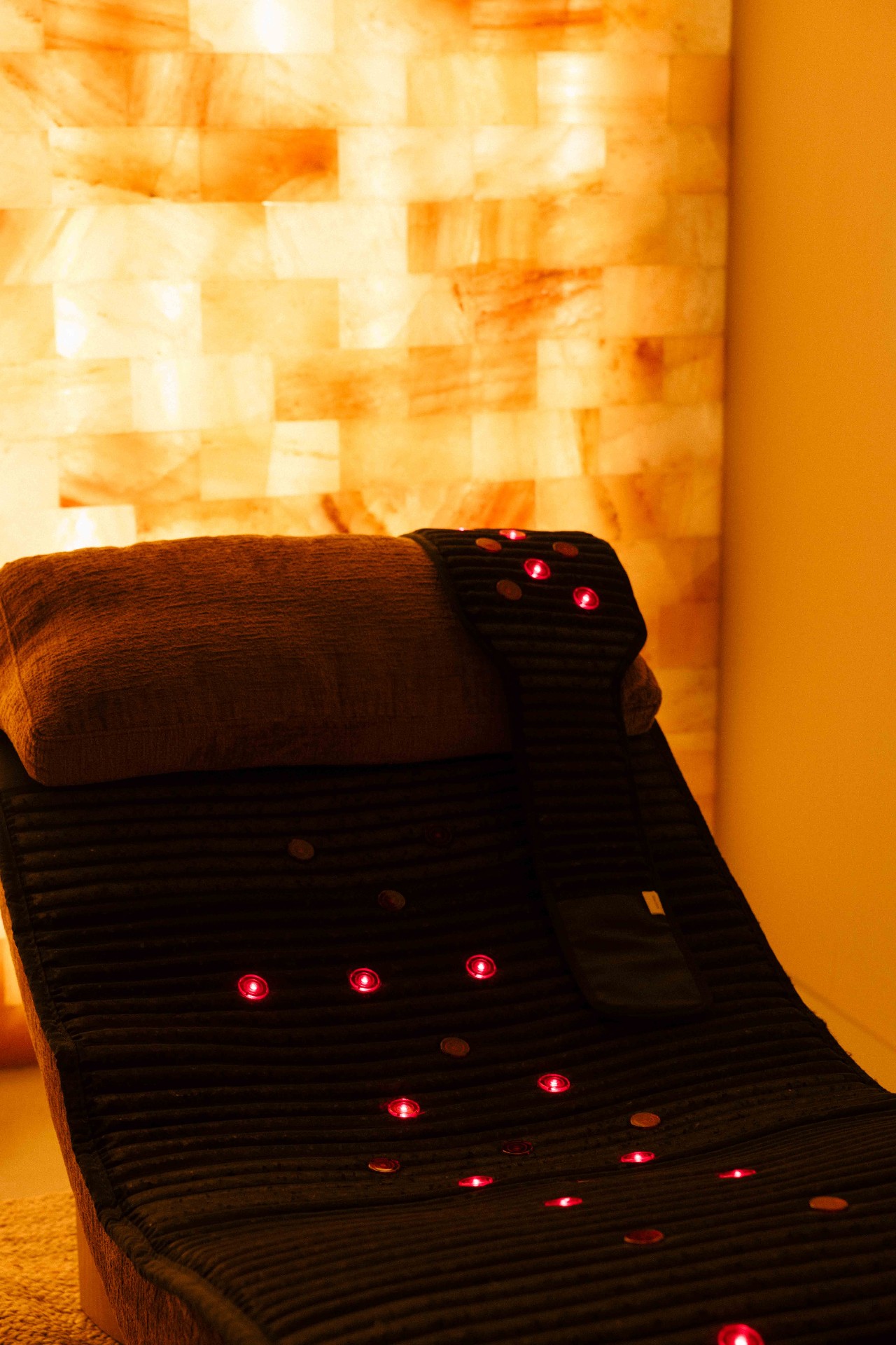 Frequency Suite (PEMF + Salt Room)